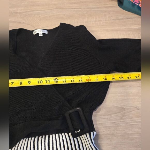 Robbie Bee Women's Two-Tone Belted Sweater Dress Sz Large - Picture 12 of 13
